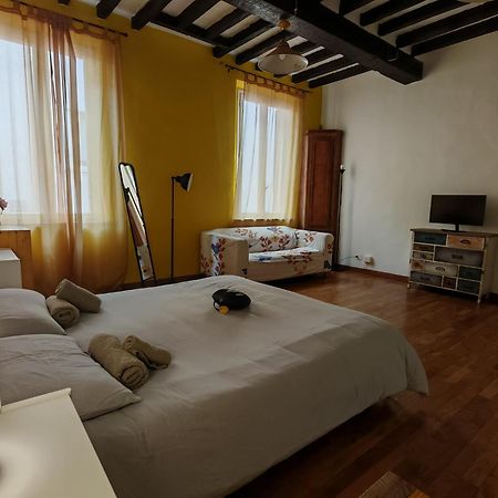 La Sosta 2-Casa Accanto Alla Stazione Dei Treni Modena Exteriör bild